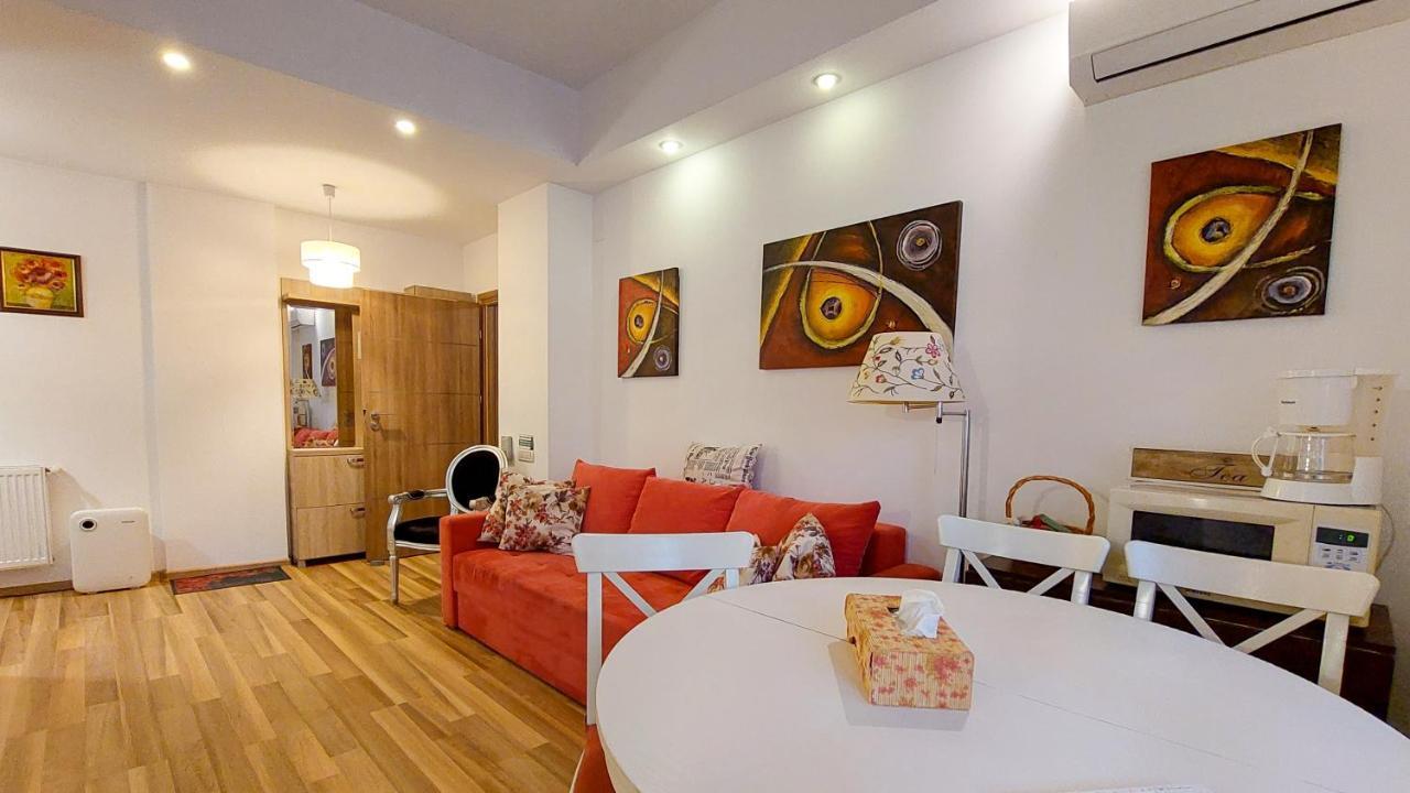 Fancy 1Bd Family Friendly In Historical Centre Apartment Bucharest Exterior photo