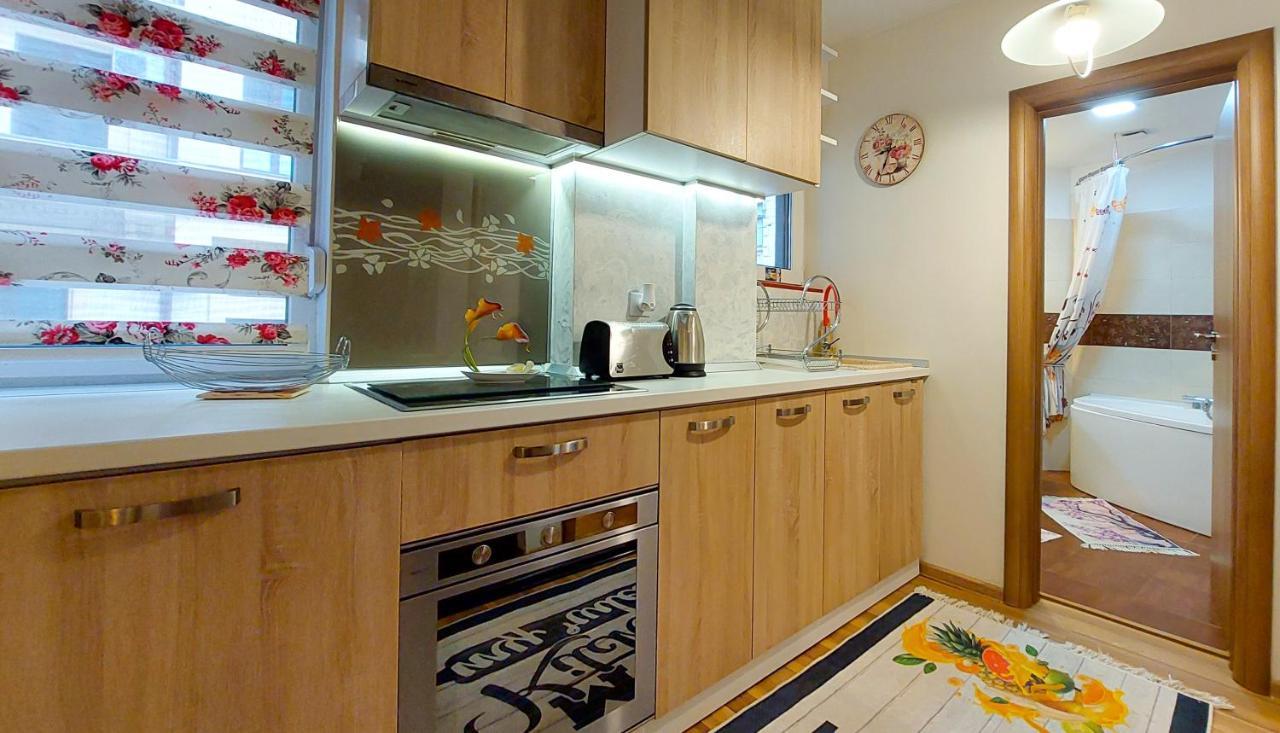 Fancy 1Bd Family Friendly In Historical Centre Apartment Bucharest Exterior photo