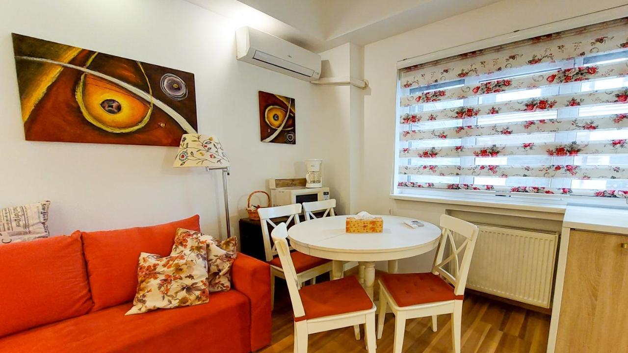 Fancy 1Bd Family Friendly In Historical Centre Apartment Bucharest Exterior photo